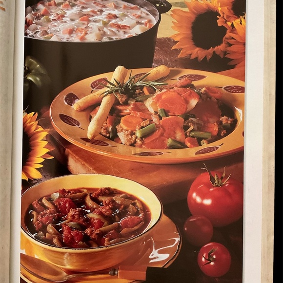 Taste of Home Ground Beef Cookbook. 1999. - Picture 8 of 12